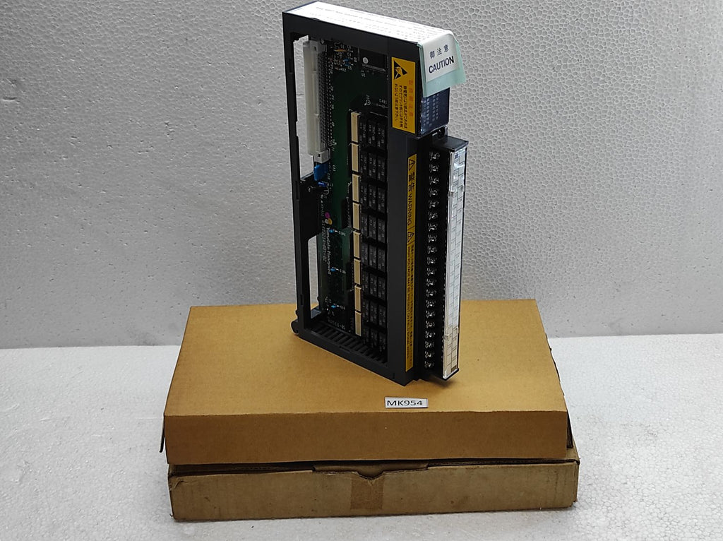 YAMATAKE HONEYWELL 511-0276 RELAY 32PT OUT 2A 5110276