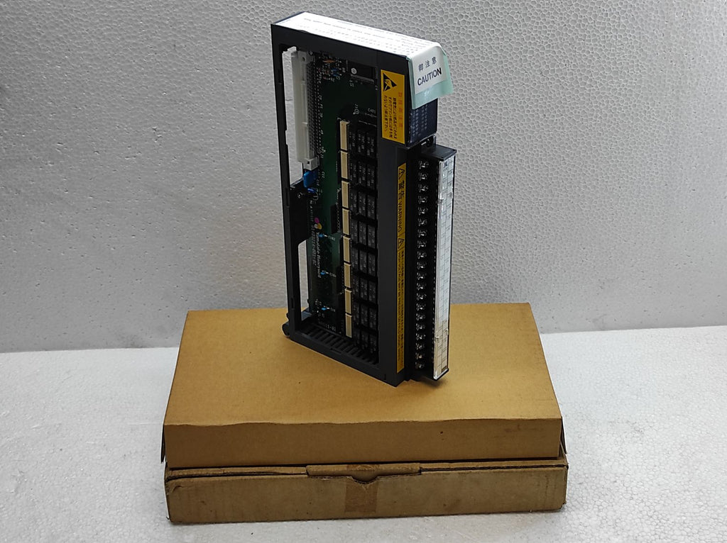 YAMATAKE HONEYWELL 511-0276 RELAY 32PT OUT 2A 5110276