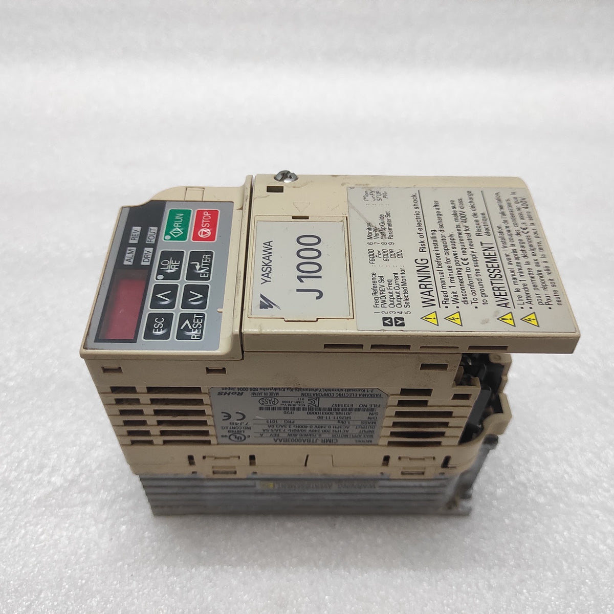 YASKAWA J1000 CIMR-JTBA0003BAA AC DRIVE 0.75kW/0.4kW
