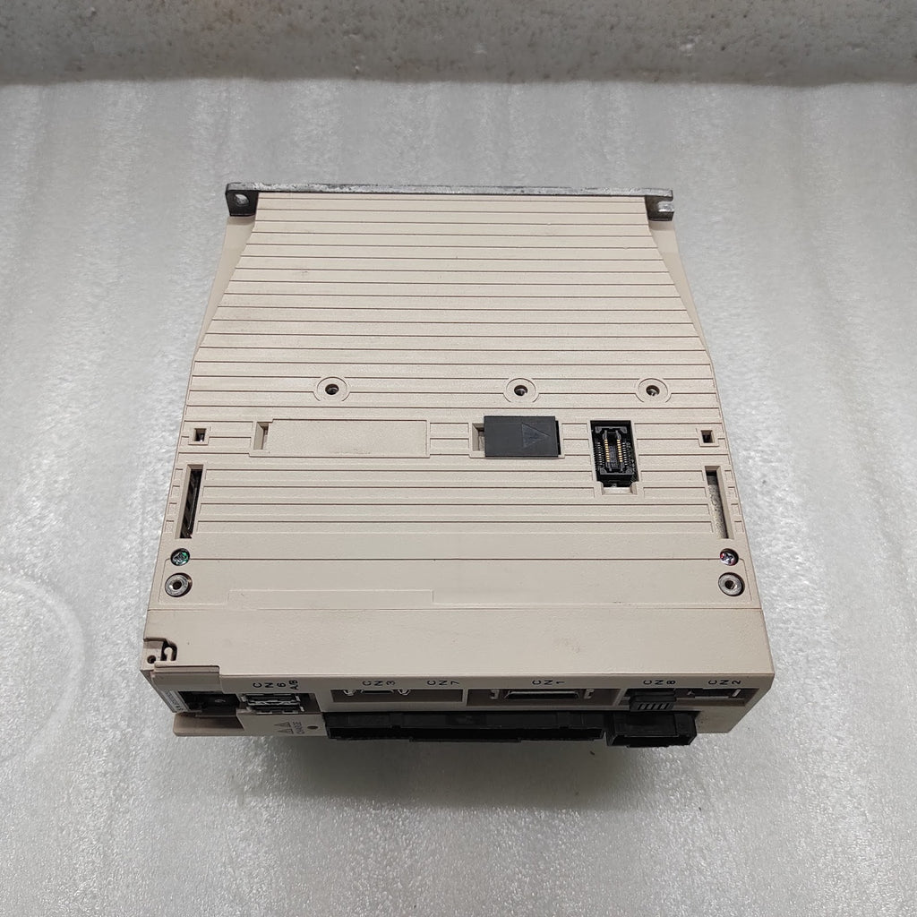 YASKAWA SGDV-1R9D11A020000 SERVOPACK