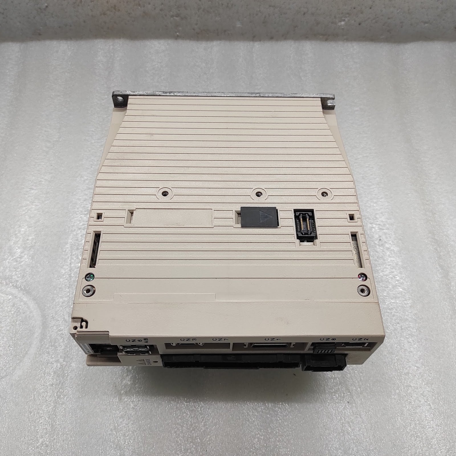 YASKAWA SGDV-1R9D11A020000 SERVOPACK