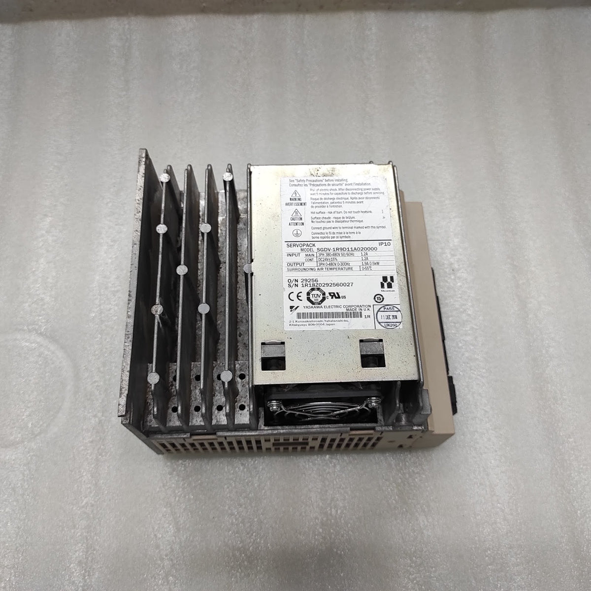 YASKAWA SGDV-1R9D11A020000 SERVOPACK