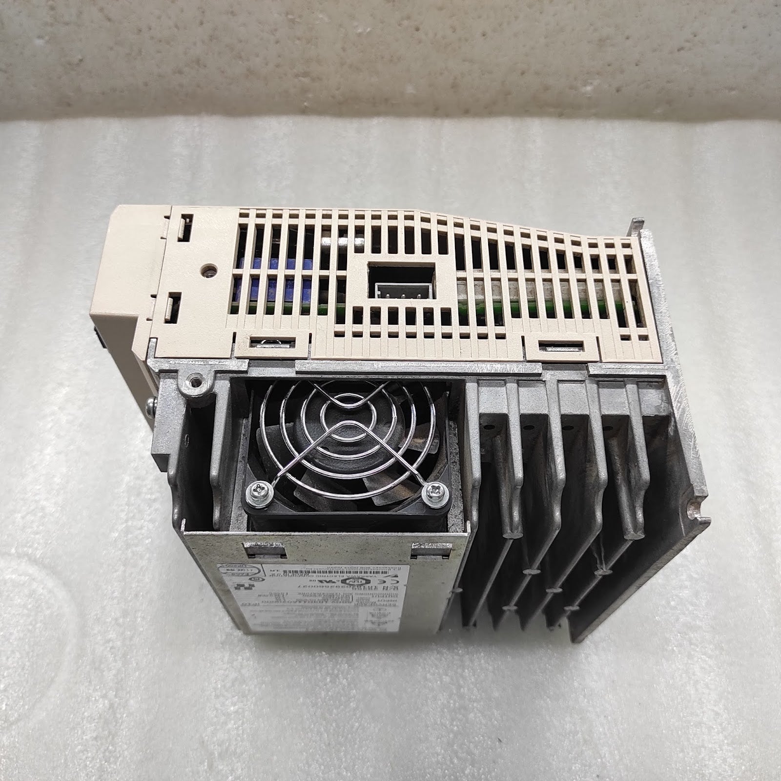 YASKAWA SGDV-1R9D11A020000 SERVOPACK