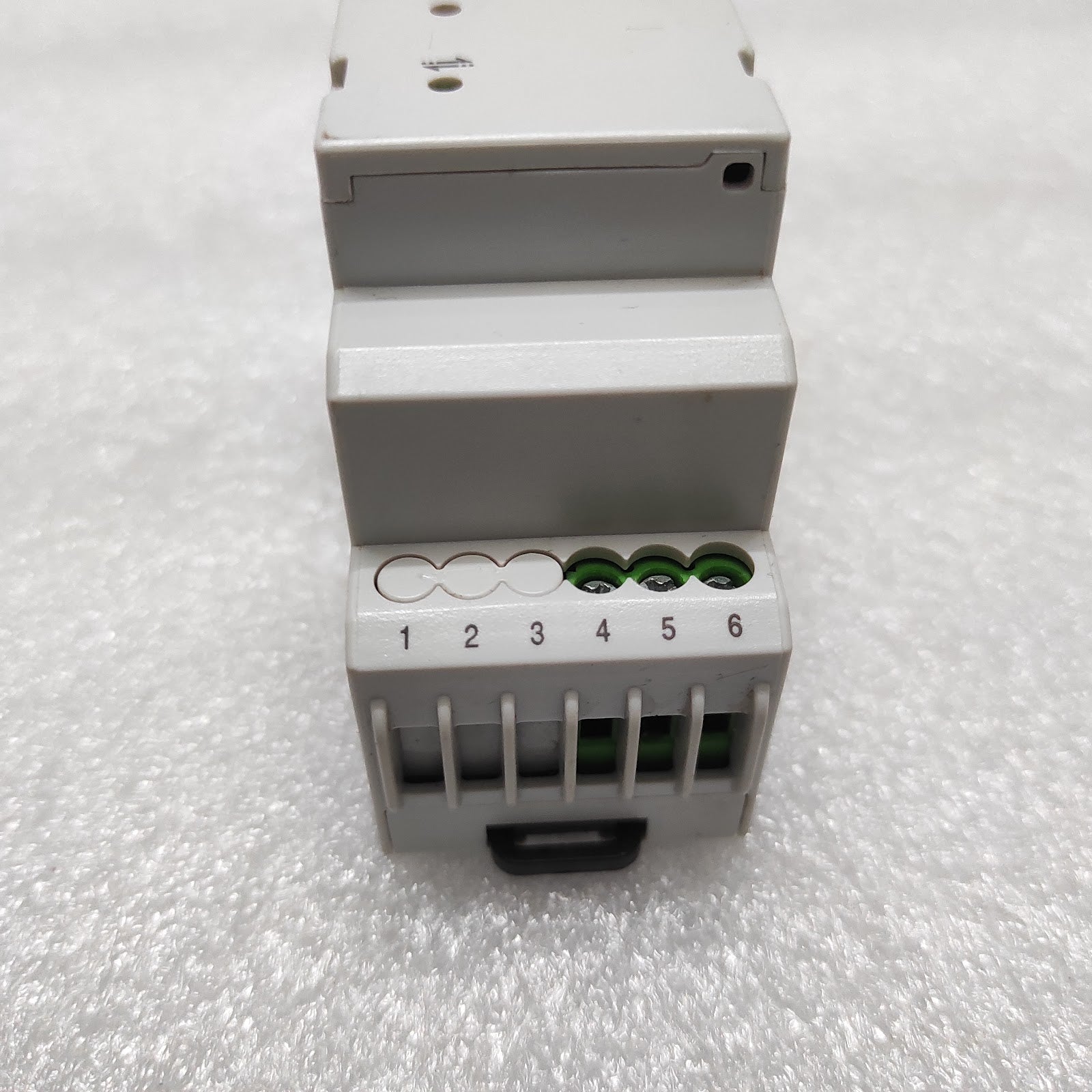 YM-CH-01 LOGIC RELAY 120-300VAC