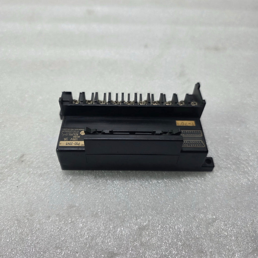 YOSHIDA ELEC PSD-20V3 PLC I/O TERMINAL BLOCK BOARD 20 POINT 125V 1A