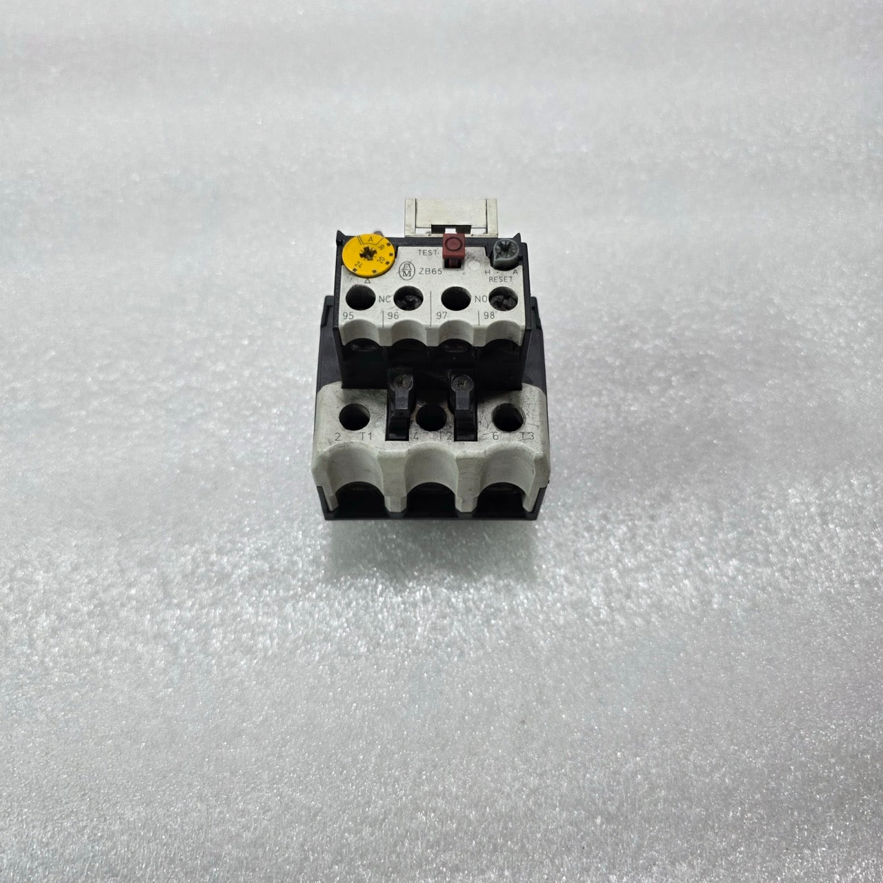 MOELLER ZB65-24 THERMAL OVERLOAD RELAY 16-24A 690V IEC/EN 60947