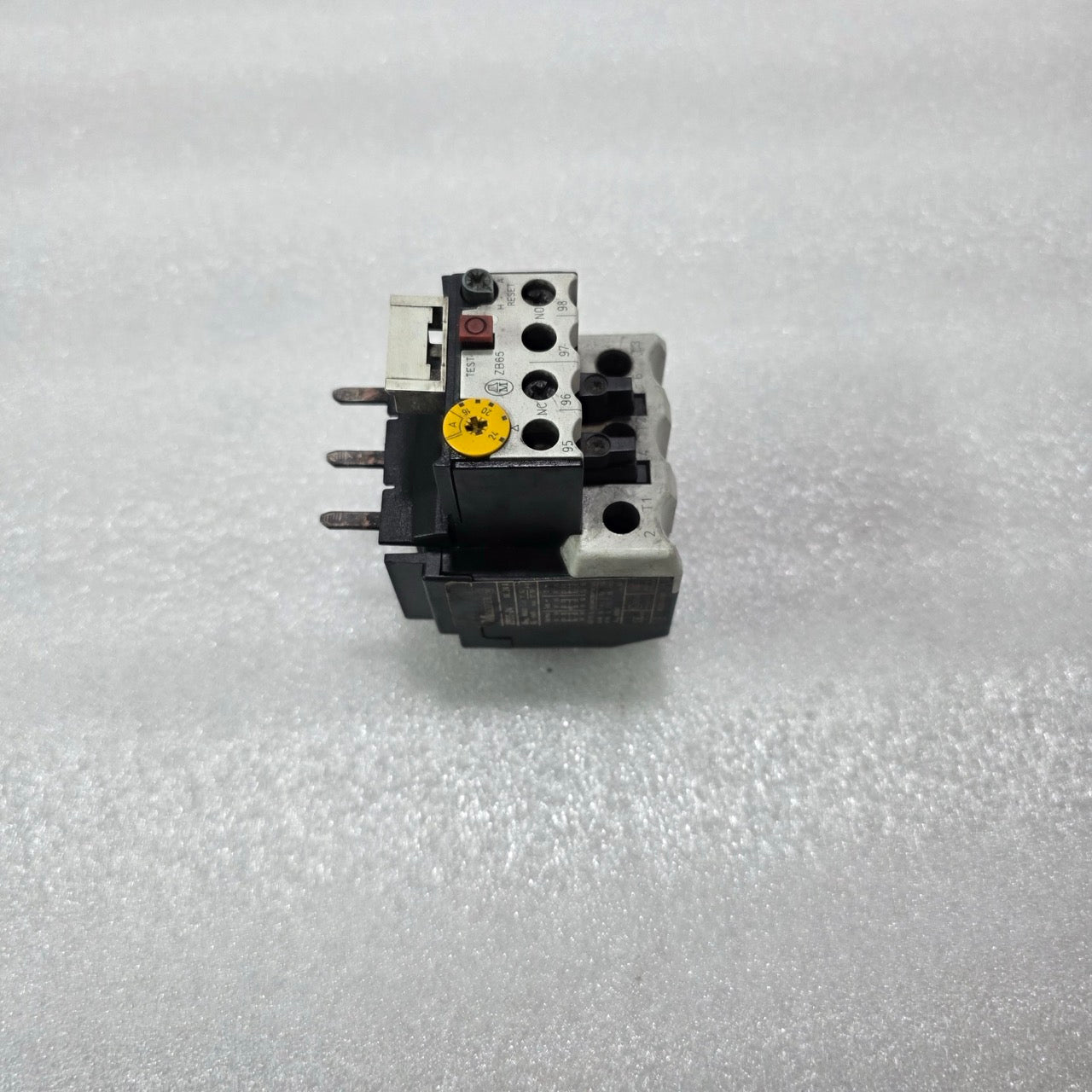 MOELLER ZB65-24 THERMAL OVERLOAD RELAY 16-24A 690V IEC/EN 60947
