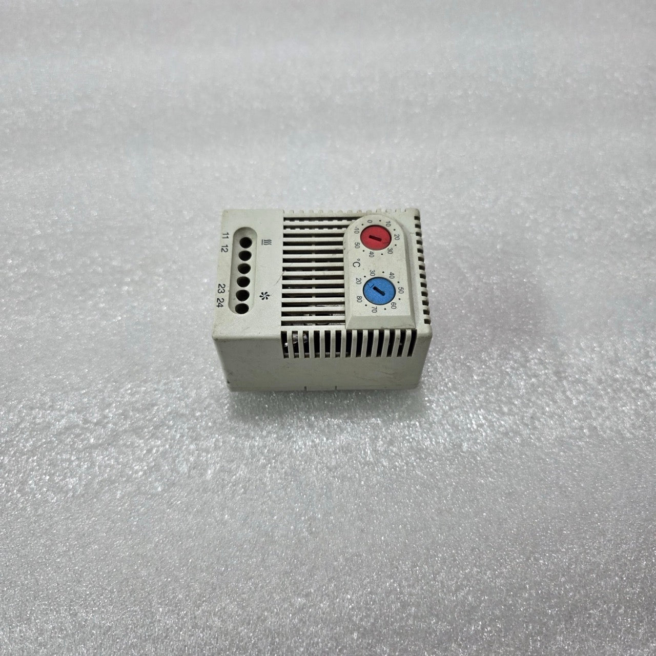 STEGO ZR 011750-00 THERMOSTAT DOUBLE ENCLOSURE THERMOSTAT -10 TO +80°C AC 250V