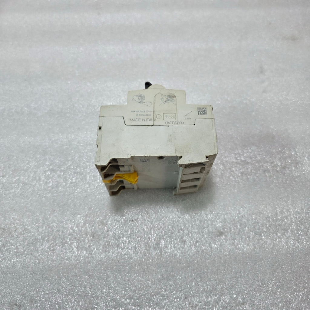 ABB FH204 AC 4P 40A 100MA 415V 6KA RCCB RESIDUAL CURRENT CIRCUIT BREAKER