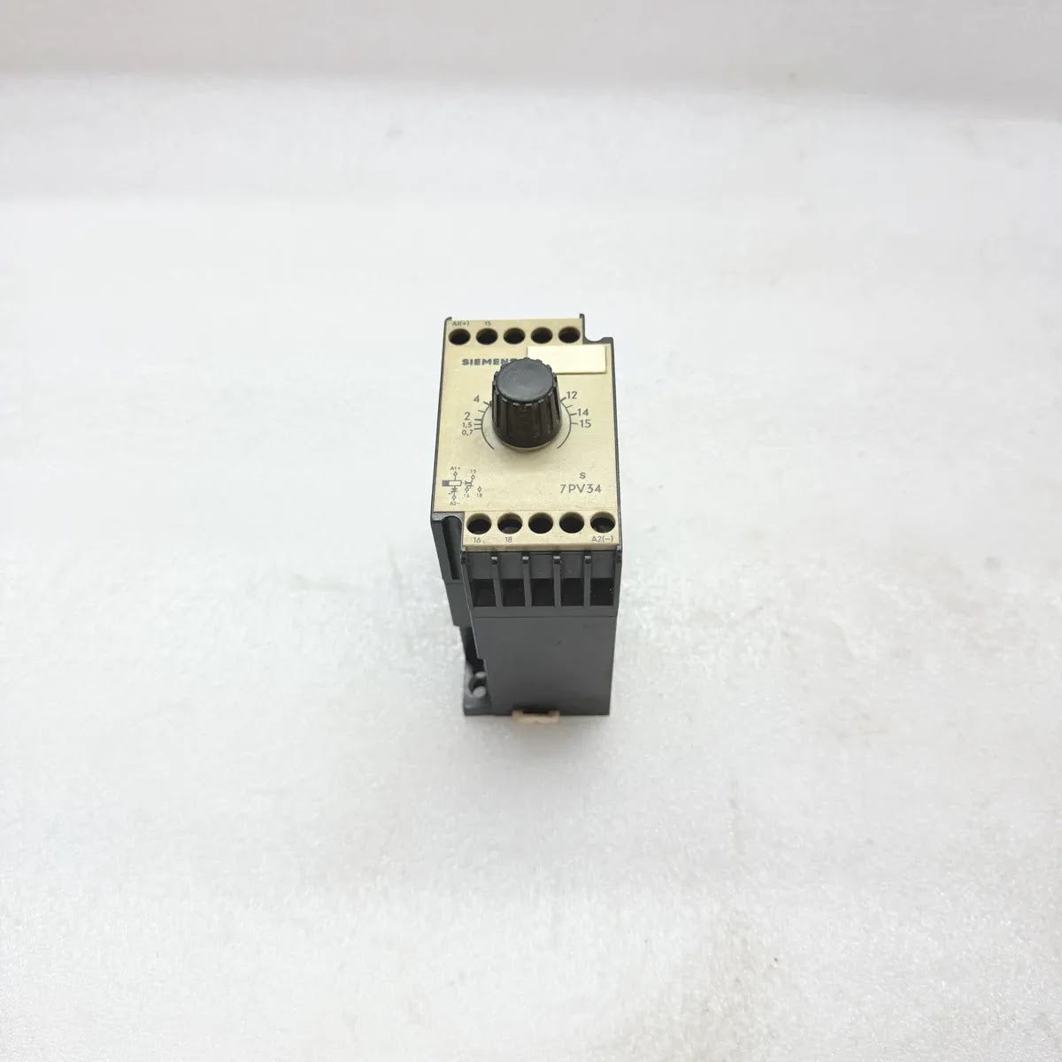 SIEMENS 7PV3441-1GA Electronic Time Relay 220V 0.7-15s