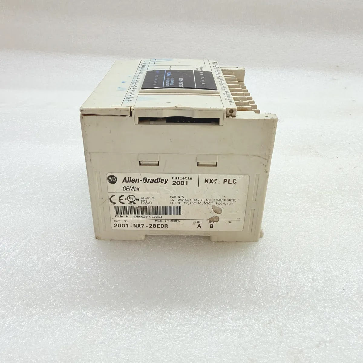 A Bradley 2001-NX7-28EDR NX7 PLC Controller 16 DC In 12 Relay Out 24VDC For Part