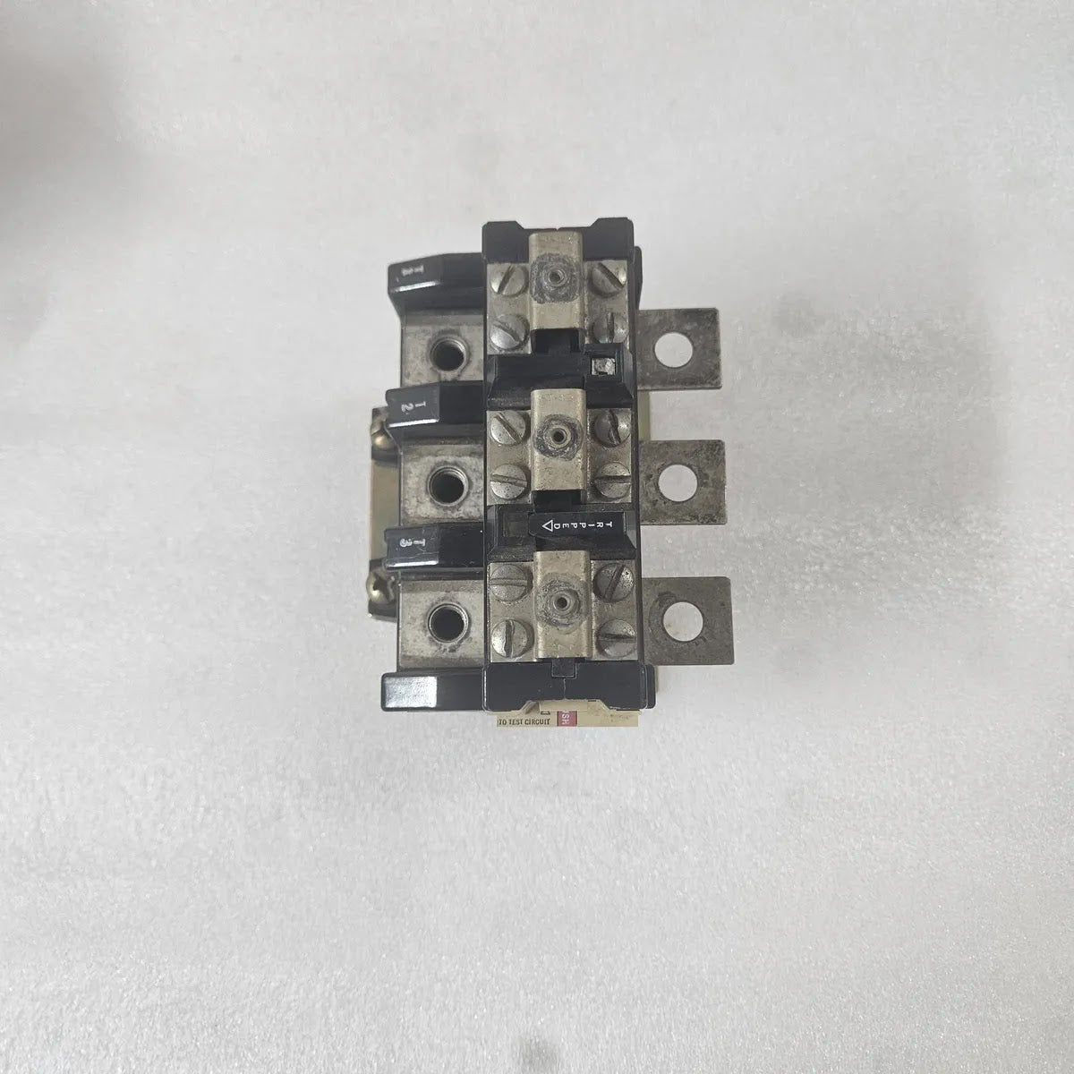 A Bradley 592-EOW16 Overload Relay NEMA A600 120-600V