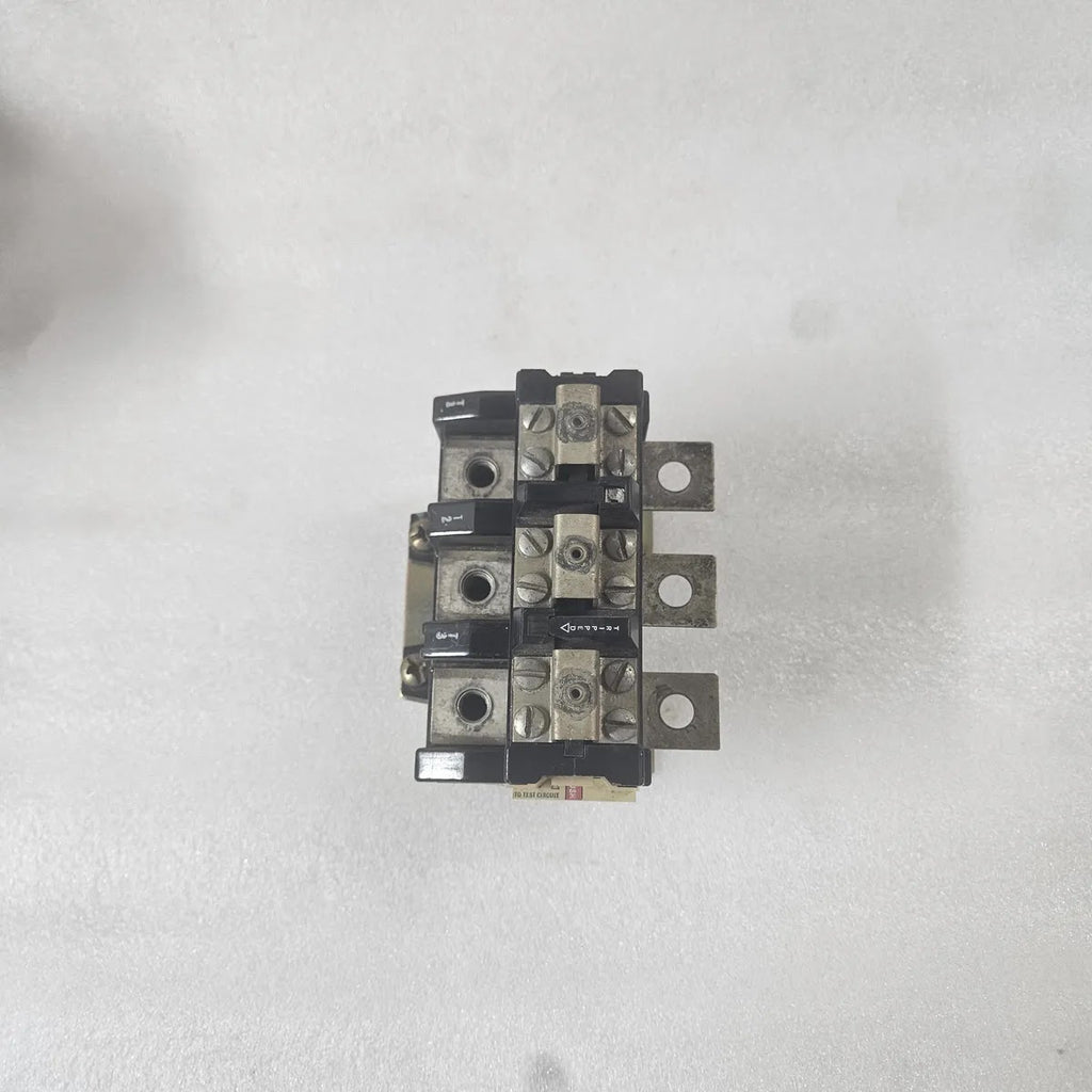 A Bradley 592-EOW16 Overload Relay NEMA A600 120-600V