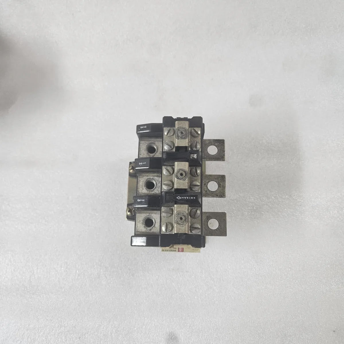 A Bradley 592-EOW16 Overload Relay NEMA A600 120-600V