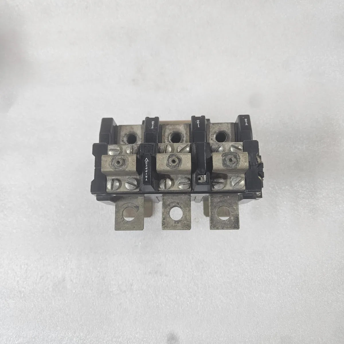 A Bradley 592-EOW16 Overload Relay NEMA A600 120-600V