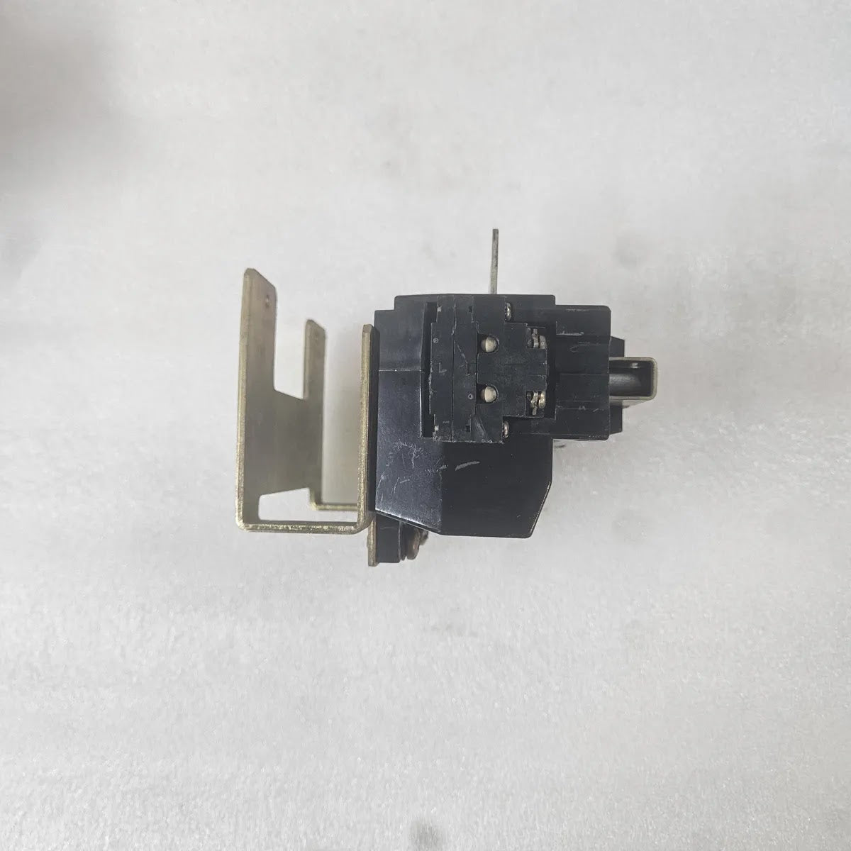 A Bradley 592-EOW16 Overload Relay NEMA A600 120-600V