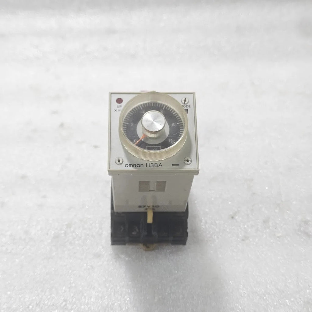 Omron H3BA Timer 24VDC 5A 250VAC with Socket Base