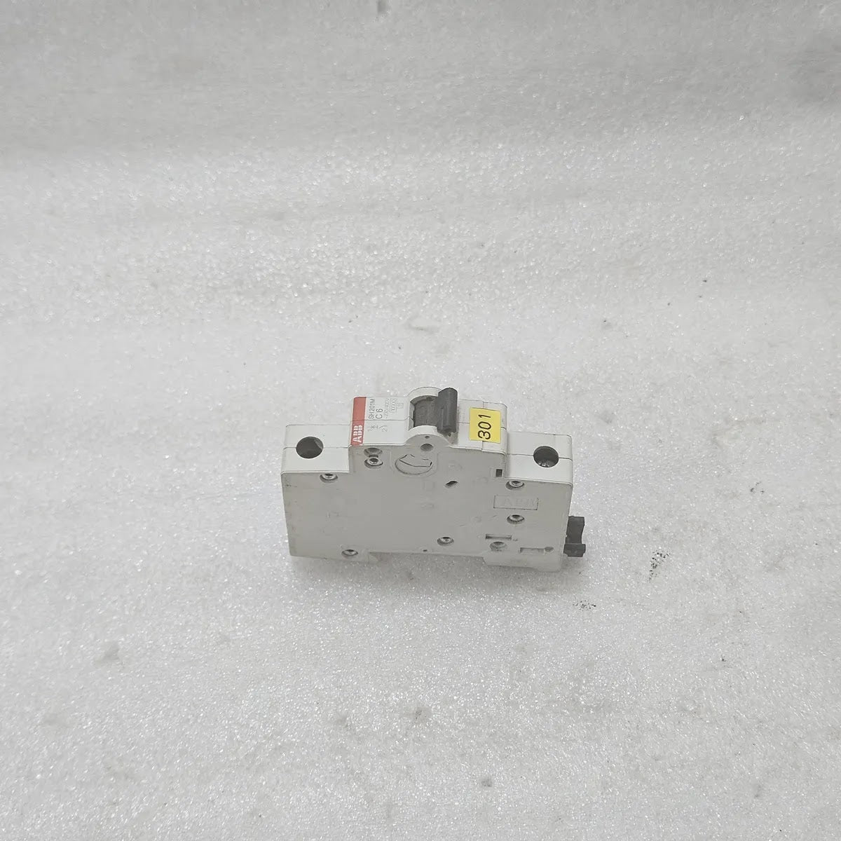 ABB SH201M MCB C6 6A 1-Pole 230/400V 10kA 1SYS271011R0064