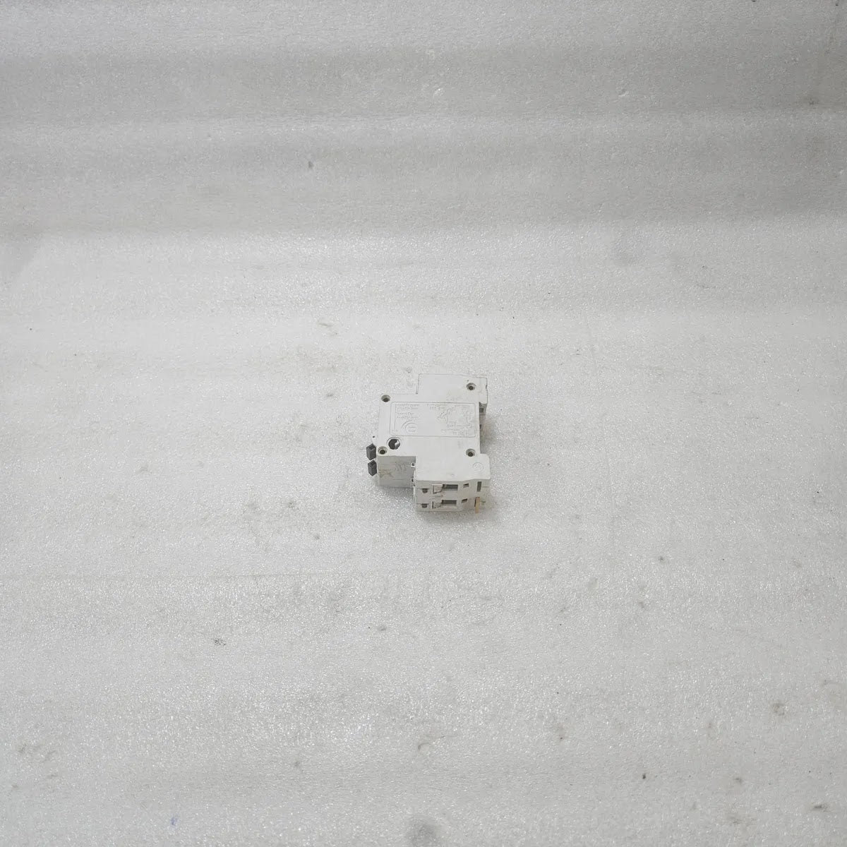 MERLIN Multiset C32H MCB 15A Type B 2P 380/415V 10000A E90 44