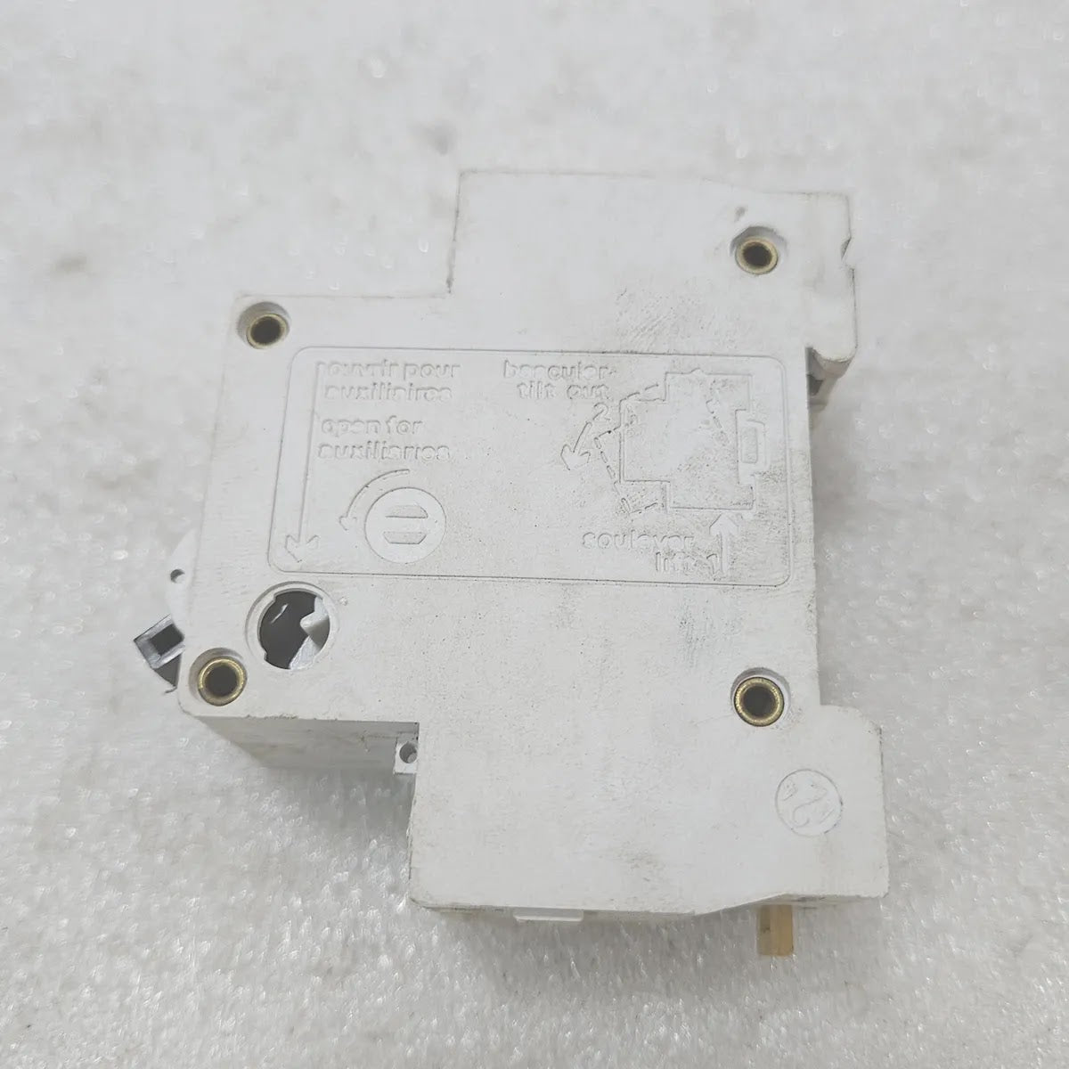 MERLIN Multiset C32H MCB 15A Type B 2P 380/415V 10000A E90 44