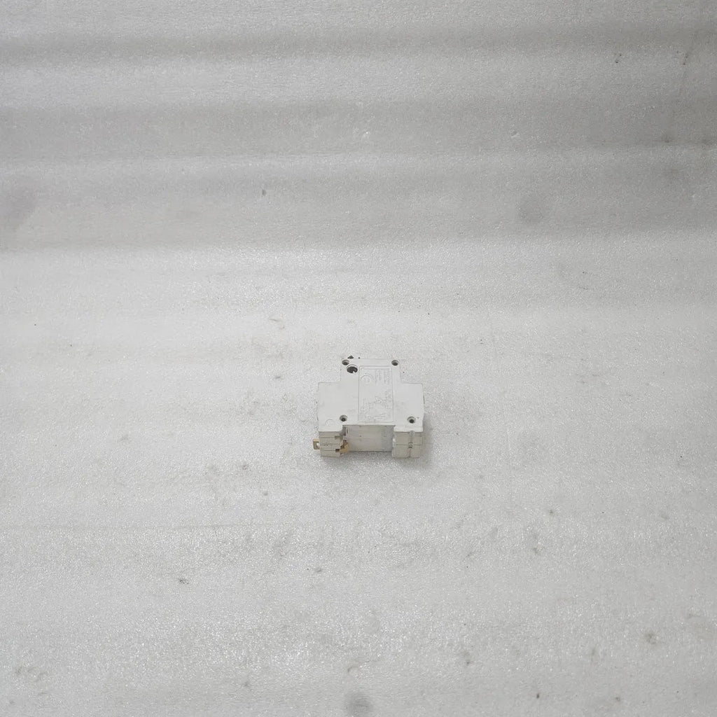 MERLIN Multiset C32H MCB 15A Type B 2P 380/415V 10000A E90 44