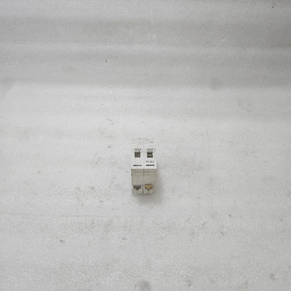 MERLIN Multiset C32H MCB 15A Type B 2P 380/415V 10000A E90 44