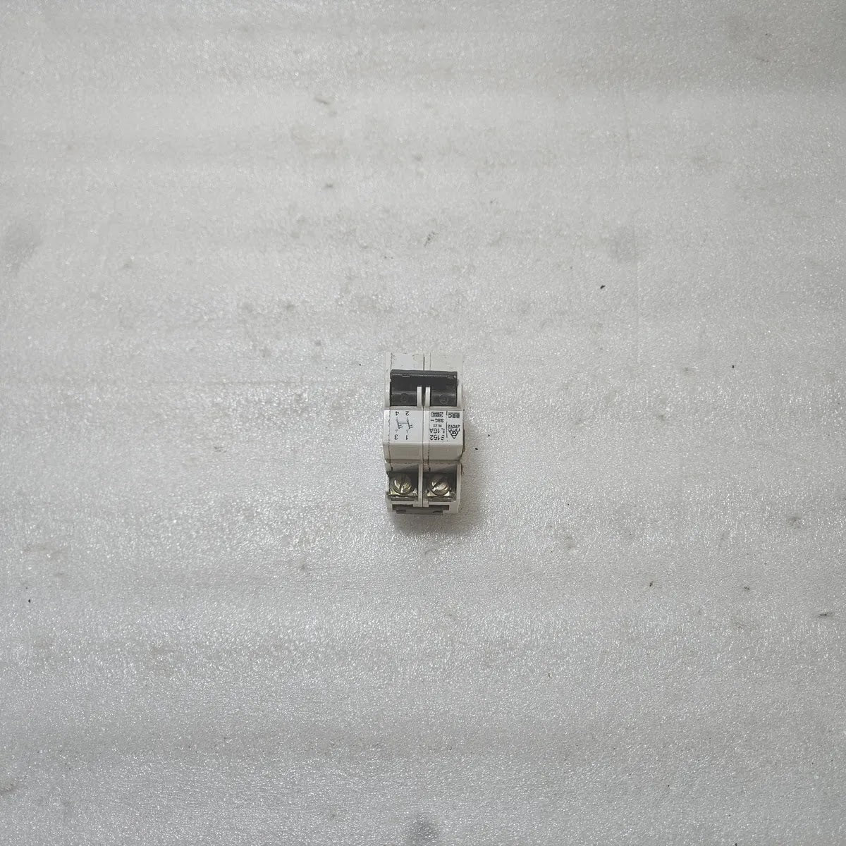 BBC S152 L MCB 16A 2-Pole Miniature Circuit Breaker