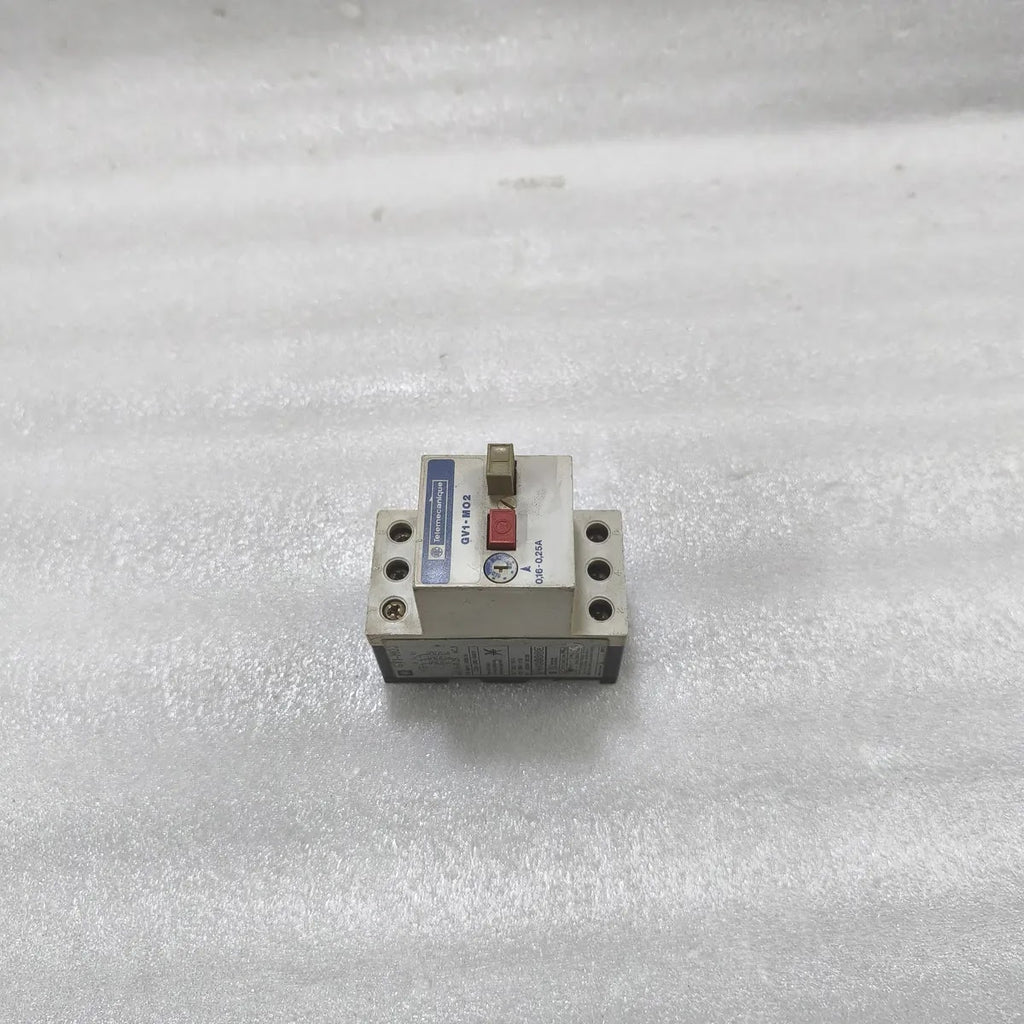 Telemecanique GV1-MO2 Motor Circuit Breaker 0.16-0.25A 660V 50/60Hz 3-Pole AC3