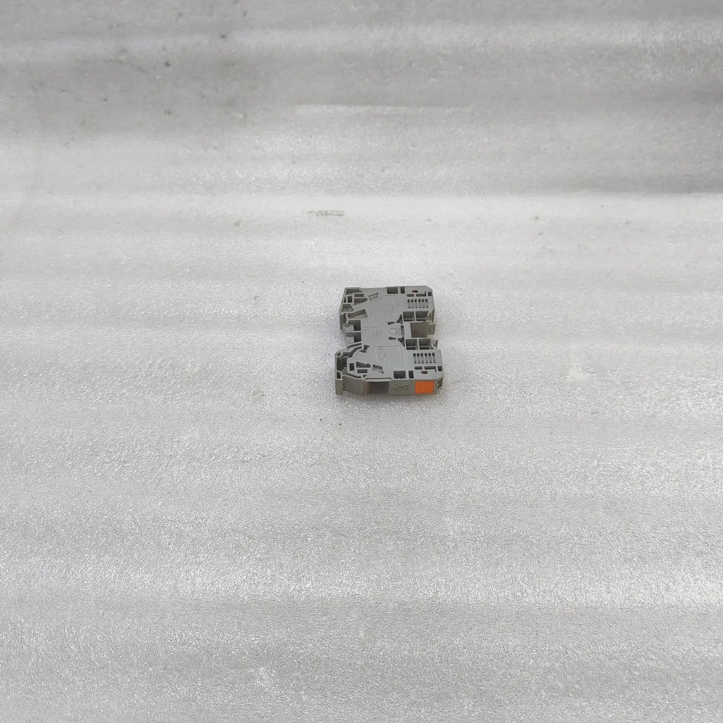 Wago 295 KFUB DIN Rail Terminal Block 1000V 35mm2 15A 600V AWG 8-2