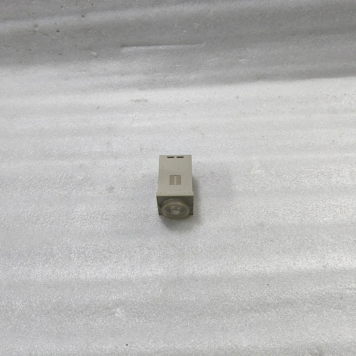Omron H3BA-8H-305 Timer 100/110/120VAC 50/60Hz Contact 5A 250VAC