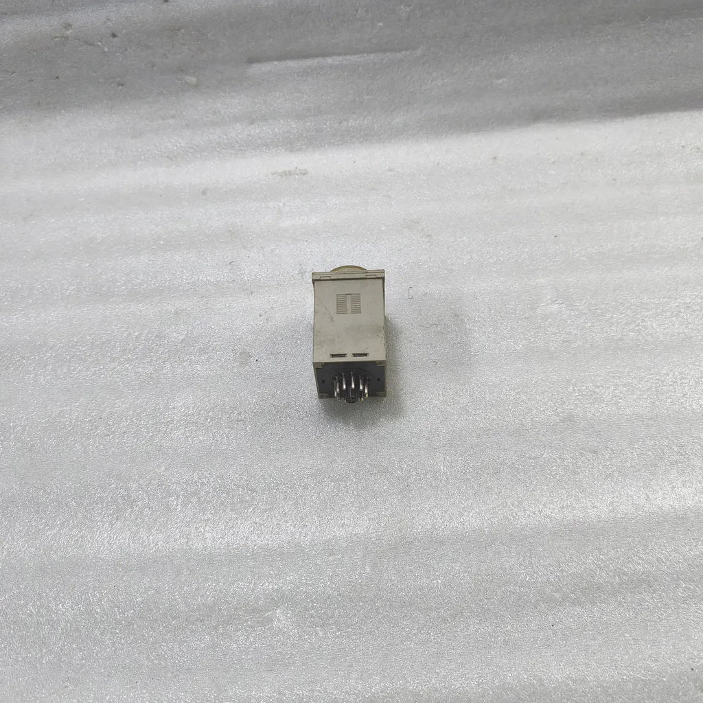 Omron H3BA-305 Timer 100/110/120VAC 50/60Hz 5A 250VAC Resistive Load