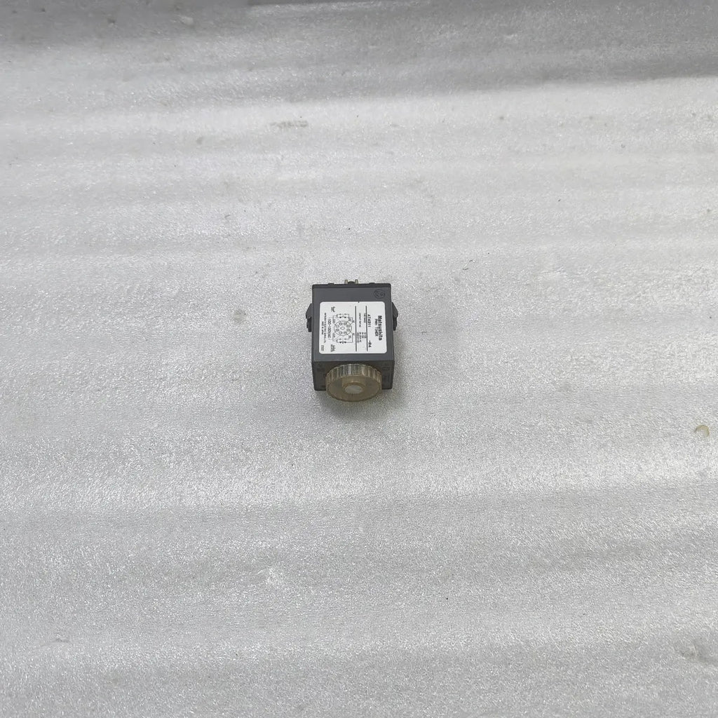 Matsushita AT4311-R4 PMH Timer 100-120VAC 3A 250VAC Time Range 1S/10S 1M/10M