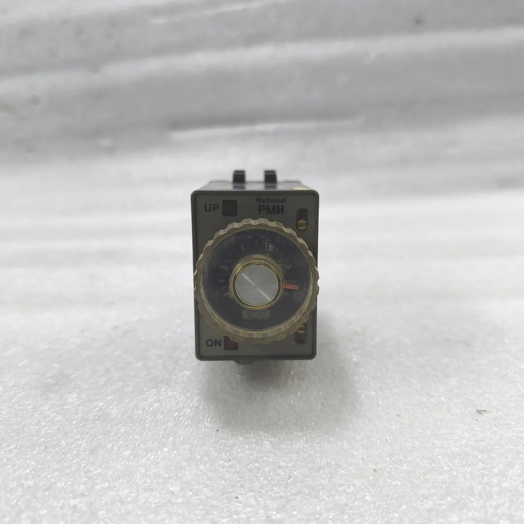 Matsushita AT4311-R4 PMH Timer 100-120VAC 3A 250VAC Time Range 1S/10S 1M/10M