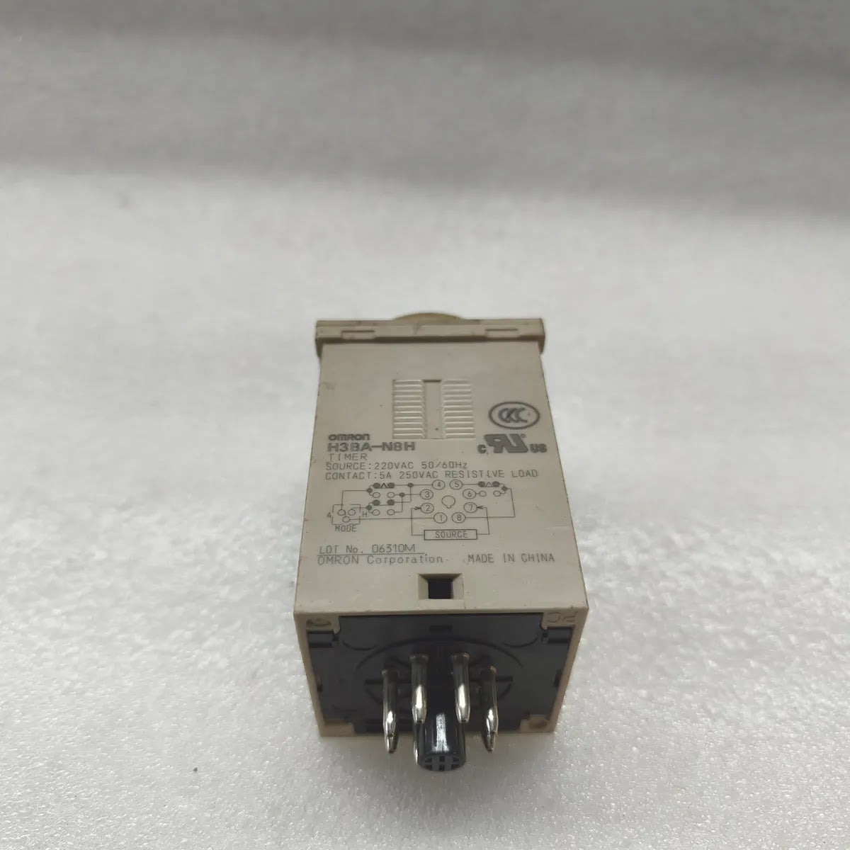 Omron H3BA-N8H Analog Timer Relay 220VAC 50/60Hz 5A 250VAC Resistive