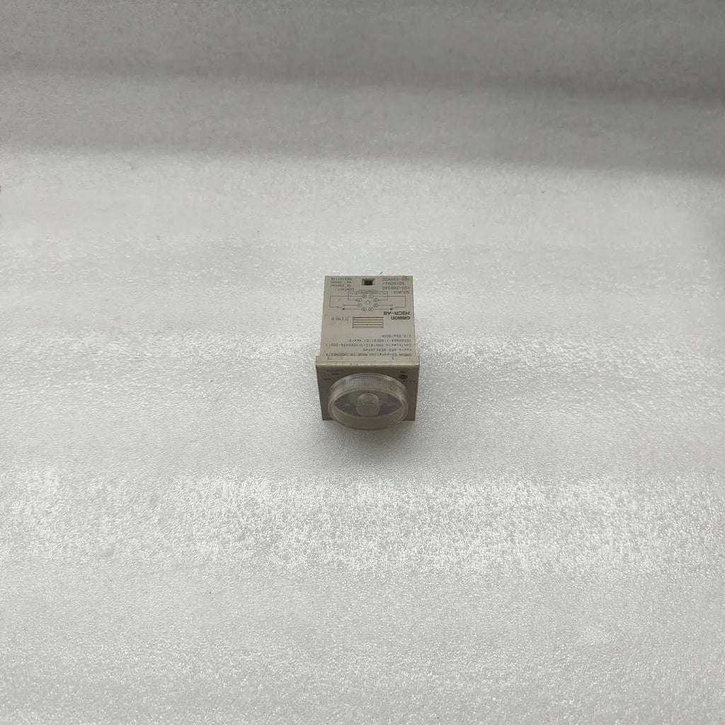 Omron H3CR-A8 Solid State Multifunction Timer 100-240VAC 100-125VDC 5A 250VAC