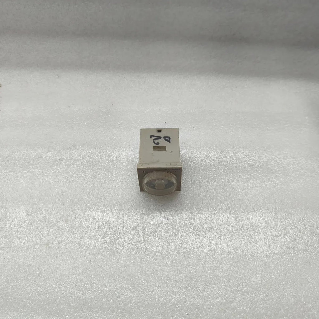 Omron H3CR-A8 Solid State Multifunction Timer 100-240VAC 100-125VDC 5A 250VAC