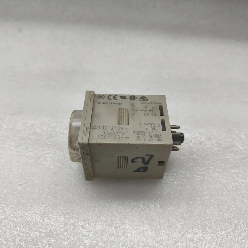 Omron H3CR-A8 Solid State Multifunction Timer 100-240VAC 100-125VDC 5A 250VAC