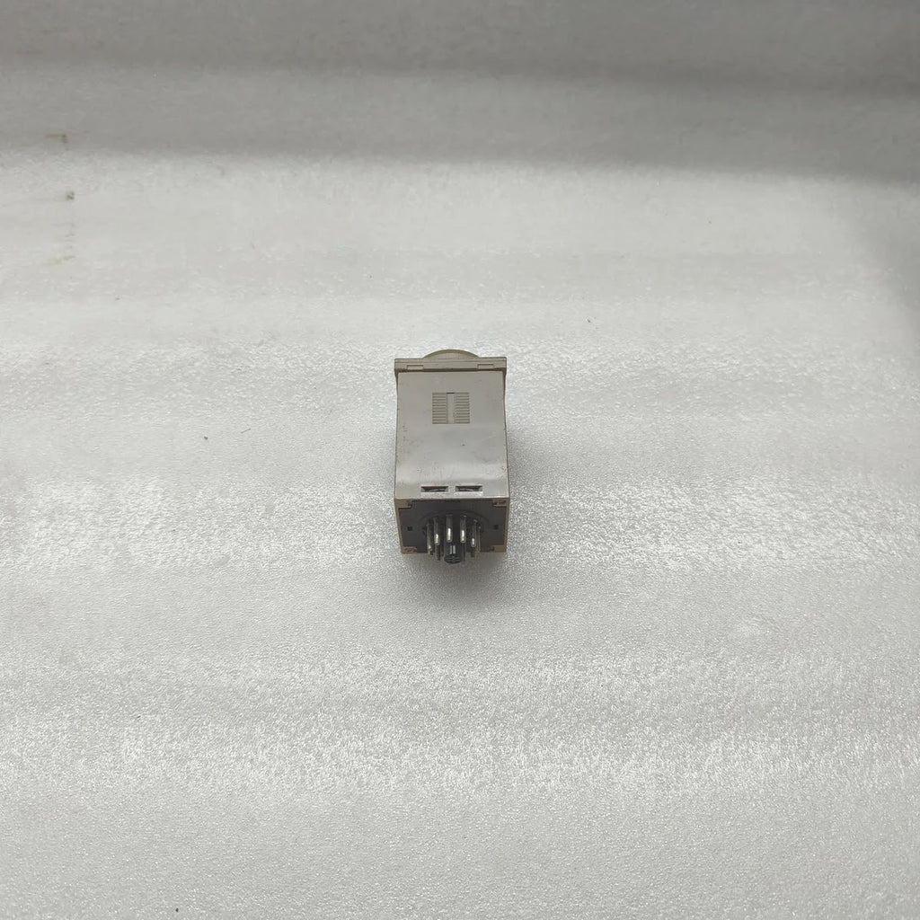 Omron H3BA Timer 24VDC Source 5A 250VAC Resistive Load