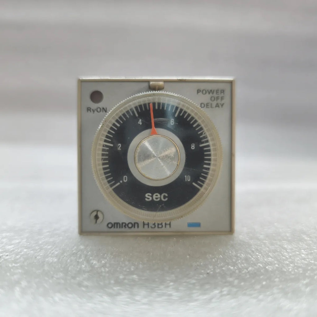 Omron H3BH-8 Power Off Delay Timer 100/110/120VAC 50/60Hz 5A 250VAC