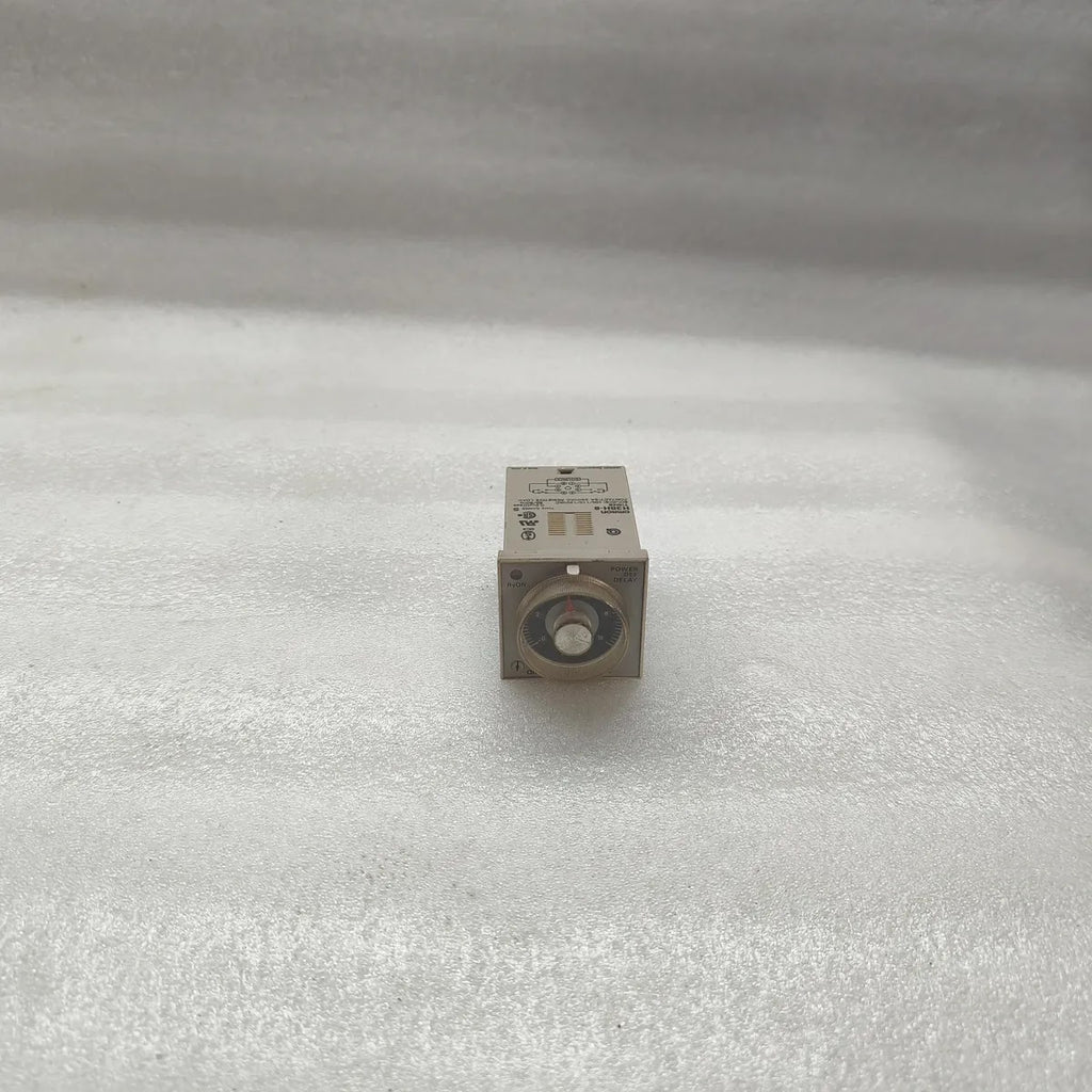 Omron H3BH-8 Power Off Delay Timer 100/110/120VAC 50/60Hz 5A 250VAC
