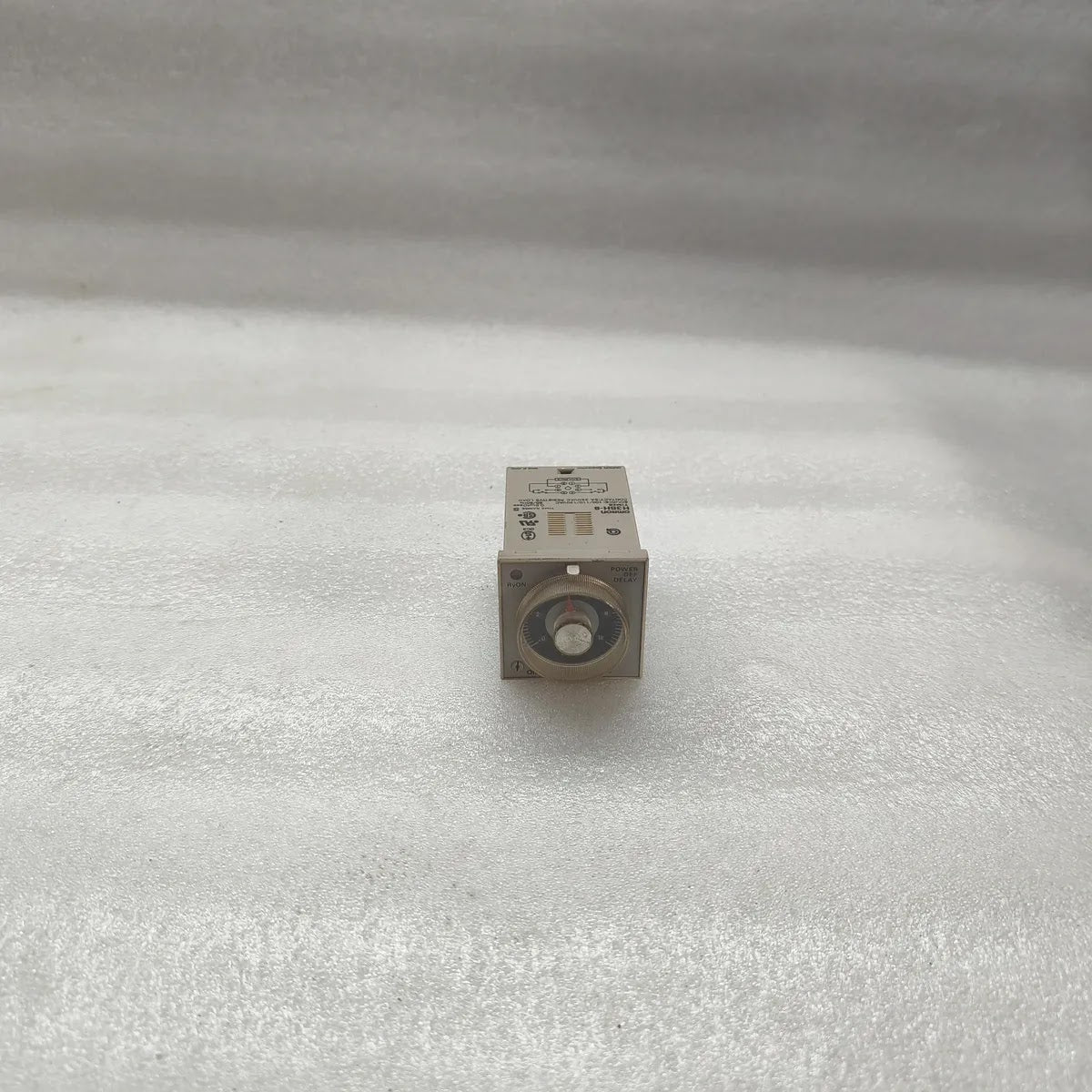 Omron H3BH-8 Power Off Delay Timer 100/110/120VAC 50/60Hz 5A 250VAC