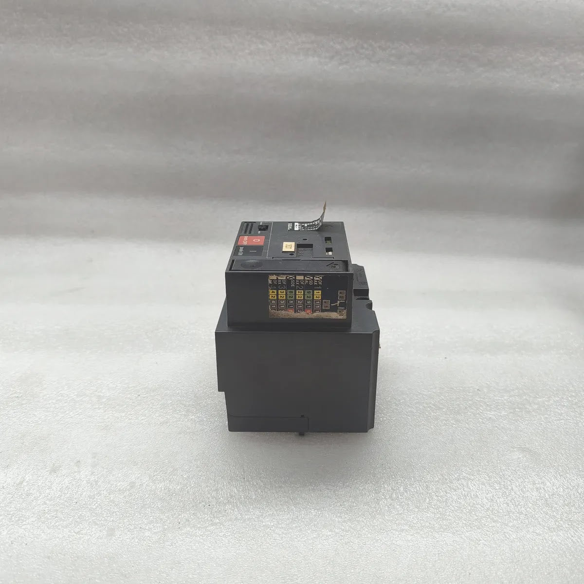 Merlin Gerin NS250N Compact Molded Case Circuit Breaker 750V Ui with UVR 250V
