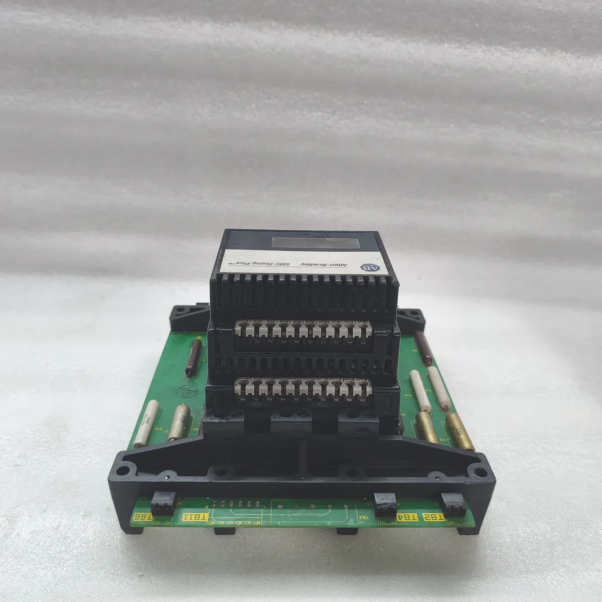 A Bradley SMC Dialog Plus 40888-490-01-B1FX Soft Starter Pump Controller