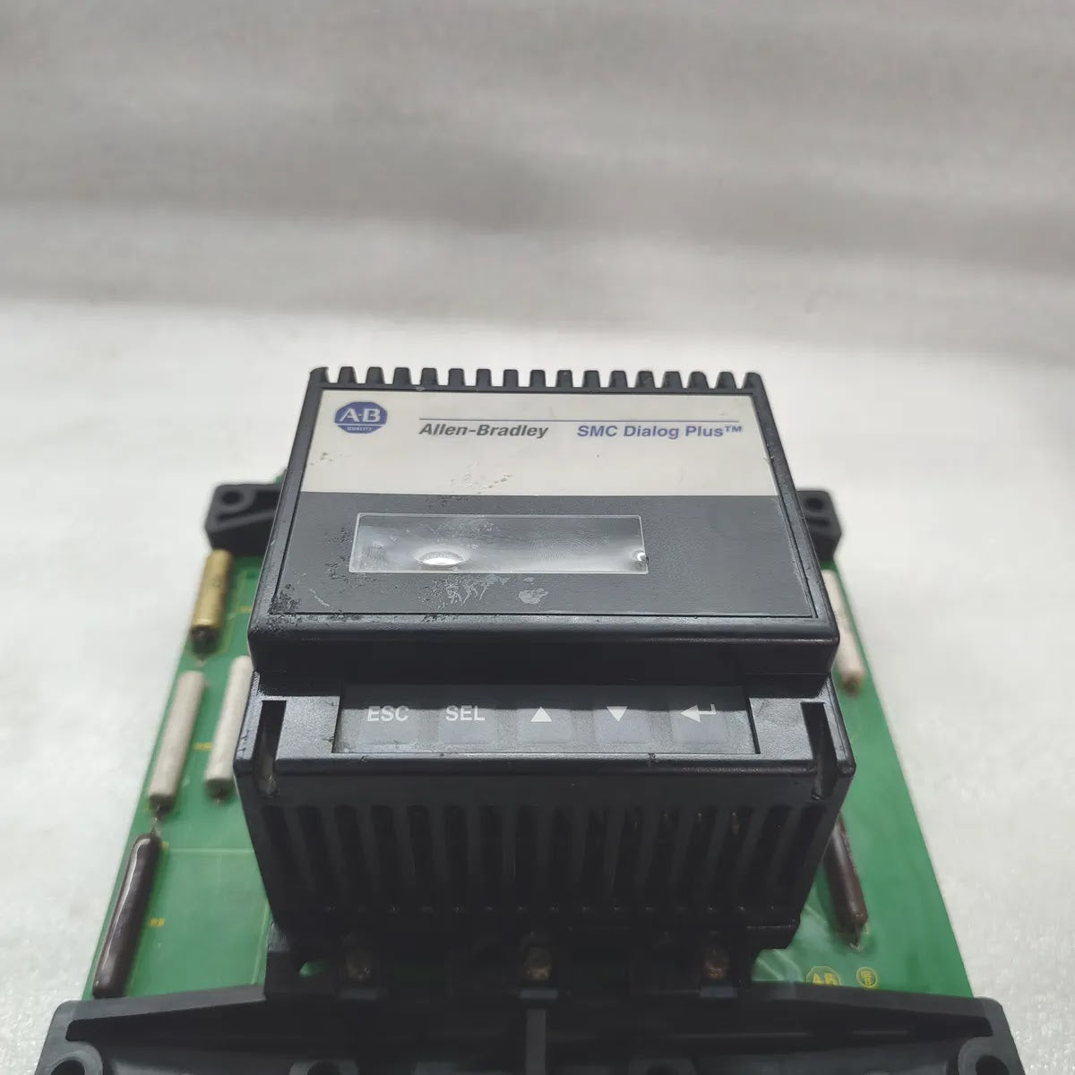 A Bradley SMC Dialog Plus 40888-490-01-B1FX Soft Starter Pump Controller