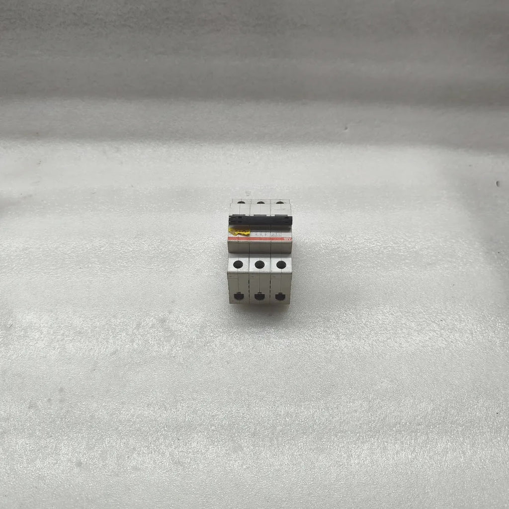 ABB SH203M C2 Miniature Circuit Breaker 2A 3-Pole 400V 10kA IEC/EN 60898-1