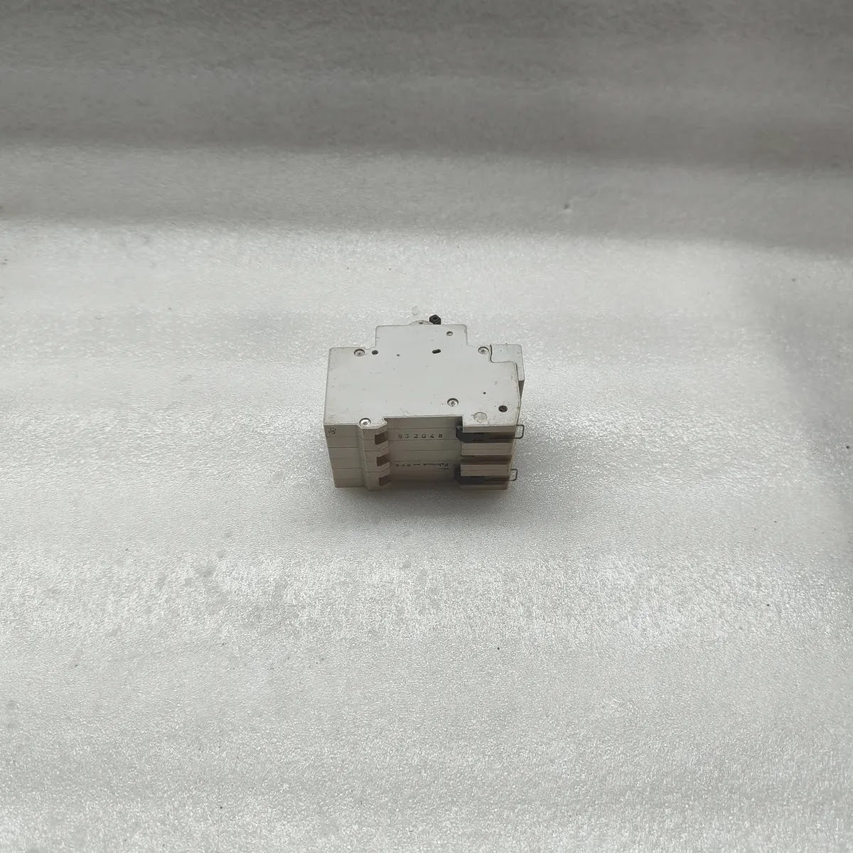 Unelec D 32 Miniature Circuit Breaker 3-Pole U-20A 380/415V 6000/10000 IEC