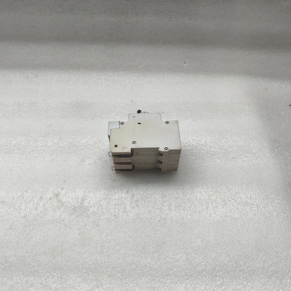 Unelec D 32 Miniature Circuit Breaker 3-Pole U-20A 380/415V 6000/10000 IEC