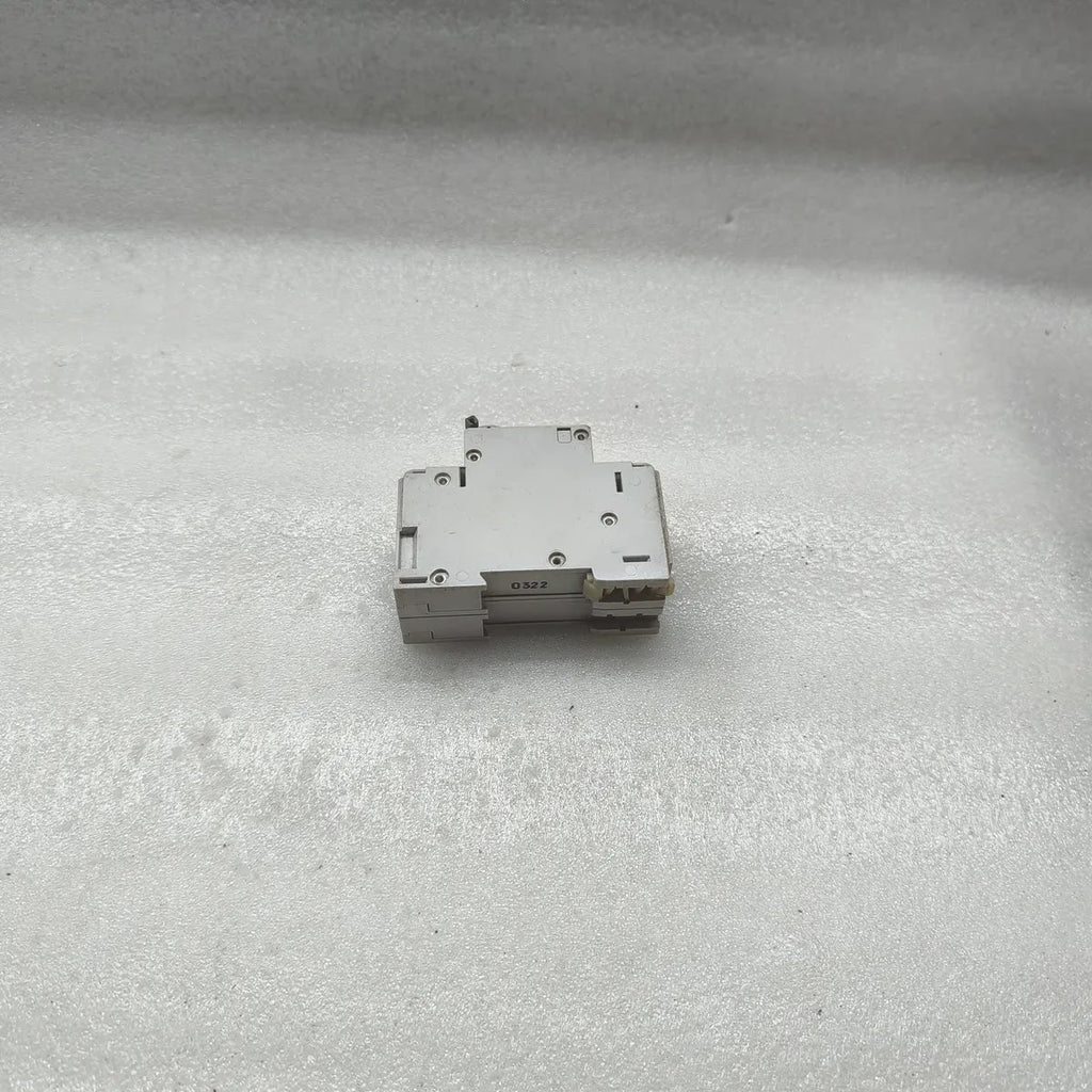 A Bradley 1492-CB2 Manual Motor Controller Supplementary Protector 2A 480Y/277V