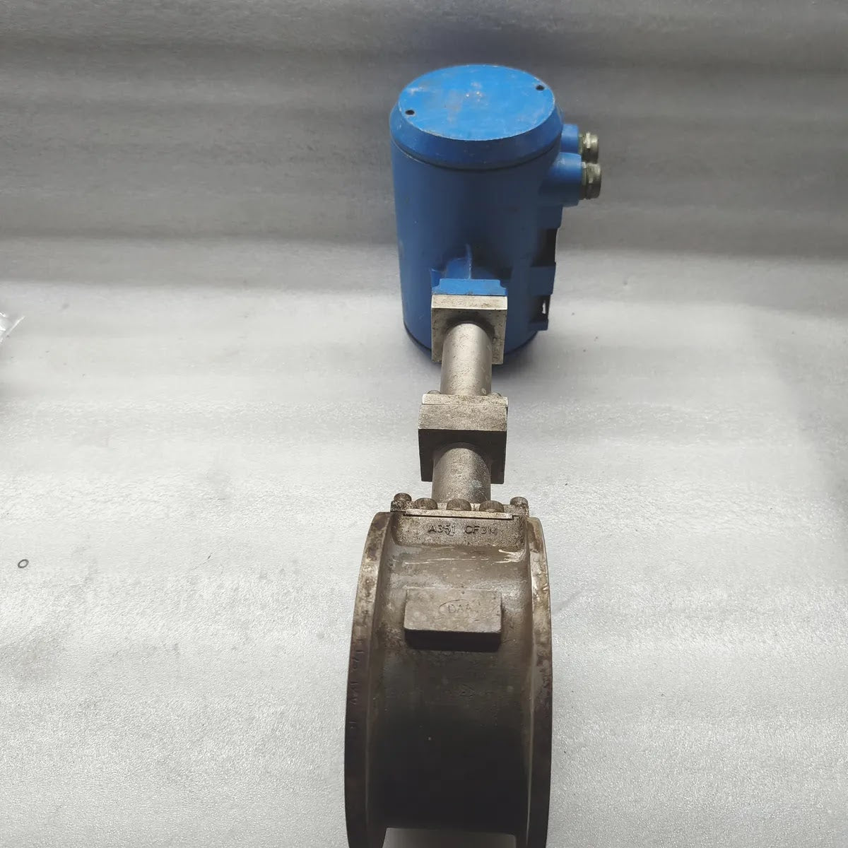 Krohne VFM5090(I) Vortex Flow Meter 4 Inch 150 LBS SS316L Inconel Seal 220Vac