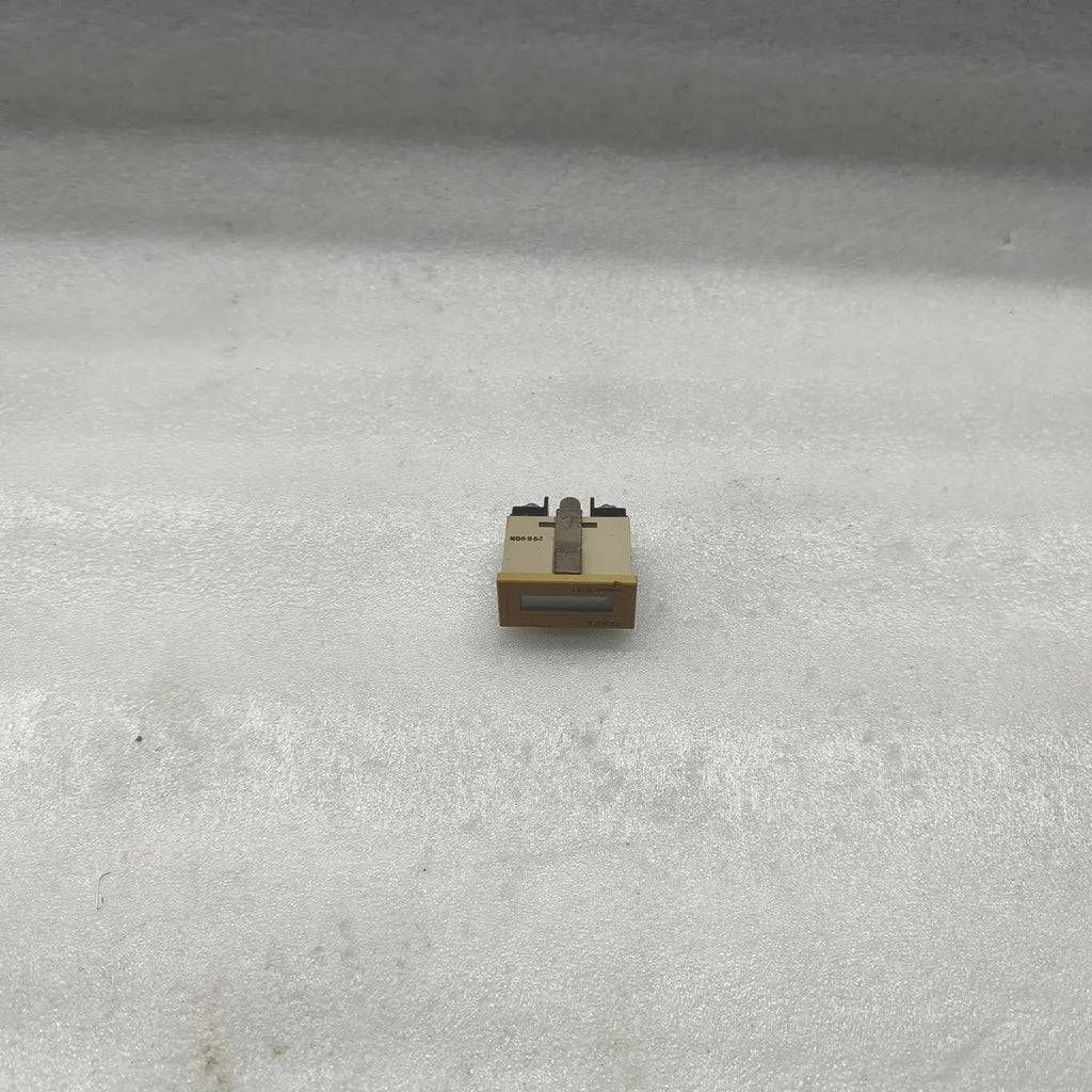 Omron H7ET-B Time Counter Hours Gate 1s Min Reset 20ms Contact Open Collector